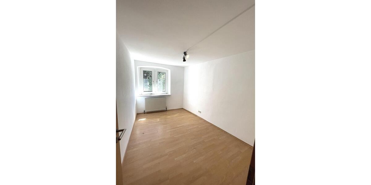 Etagenwohnung Schwelm - 4 Zimmer, 90 m&sup2;, 900&euro; | Angebot:26368658