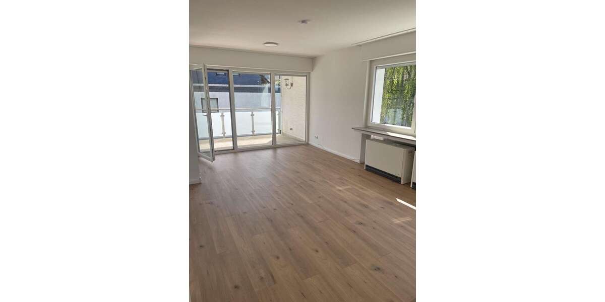 Etagenwohnung Hückeswagen - 4 Zimmer, 86 m&sup2;, 1.000&euro; | Angebot:26423008