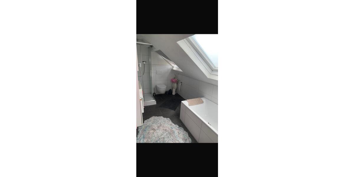 Dachgeschoßwohnung Recklinghausen - 3 Zimmer, 70 m&sup2;, 790&euro; | Angebot:26305509