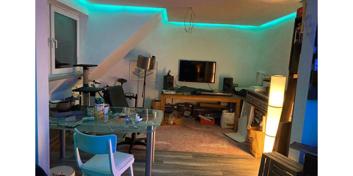 Dachgeschoßwohnung Dortmund Huckarde - 3 Zimmer, 84 m&sup2;, 1.110&euro; | Angebot:26342987
