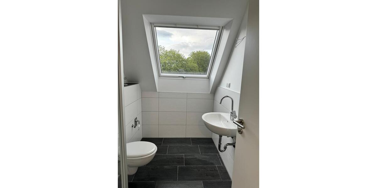 Dachgeschoßwohnung Gelsenkirchen Gelsenkirchen-Mitte - 1 Zimmer, 35 m&sup2;, 280&euro; | Angebot:26311873