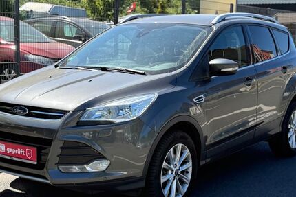 Ford Kuga 129.000 km 10.999 &euro; ESSEN 45329