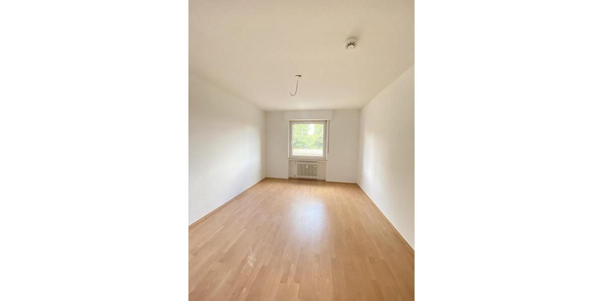 Erdgeschoßwohnung Solingen - 3 Zimmer, 77 m&sup2;, 789&euro; | Angebot:26254347
