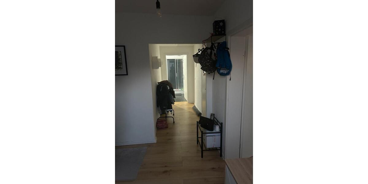 Dachgeschoßwohnung Essen Stadtbezirk V - 3.5 Zimmer, 84 m&sup2;, 1.046&euro; | Angebot:26355287