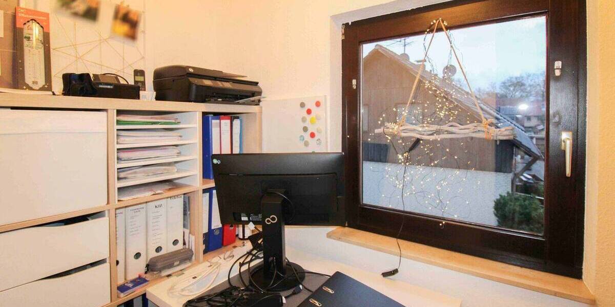 Reihenmittelhaus Duisburg Neumühl - 4 Zimmer, 110 m&sup2;, 255.000&euro; | Angebot:26331485