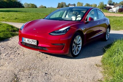Tesla Model 3 155.000 km 19.900 &euro; Solingen 42719