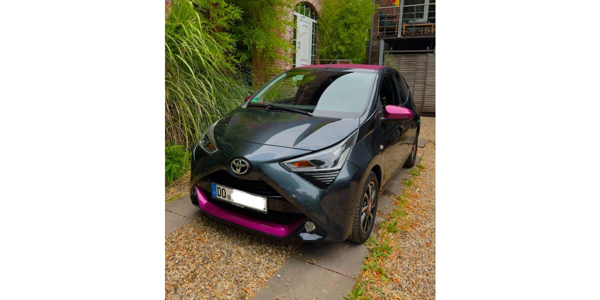 Toyota Aygo (X) 49.886 km 13.500 &euro; Dortmund 44269