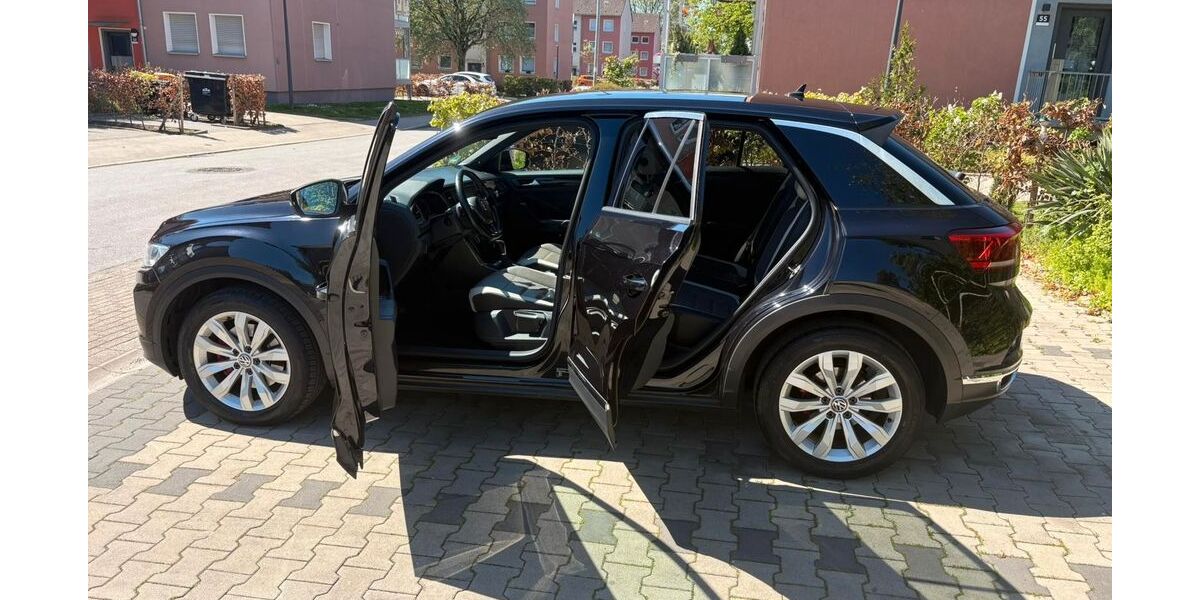VW T-Roc 130.000 km 16.900 &euro; Essen 45329