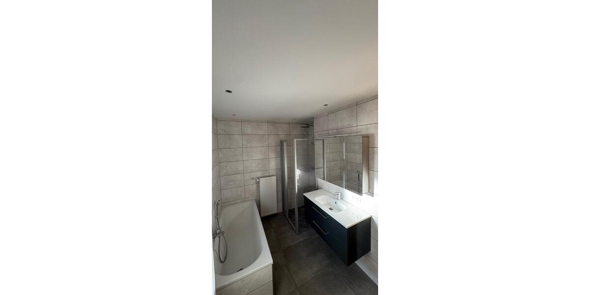 Doppelhaushälfte Oberhausen Schmachtendorf - 5 Zimmer, 120 m&sup2;, 1.590&euro; | Angebot:25261327