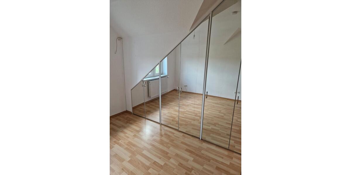 Dachgeschoßwohnung Bochum Bochum-Nord - 3.5 Zimmer, 78 m&sup2;, 500&euro; | Angebot:26395393