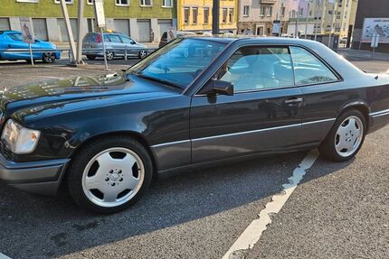 Mercedes-Benz E 320 185.000 km 15.450 &euro; Wuppertal 42281