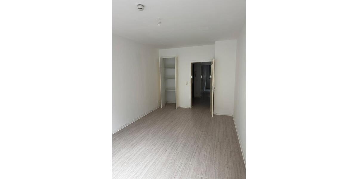 Hochparterre Solingen Wald - 2 Zimmer, 54 m&sup2;, 690&euro; | Angebot:26241846