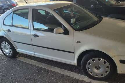 VW Bora 156.000 km 2.000 &euro; Wuppertal, Stadt 42283