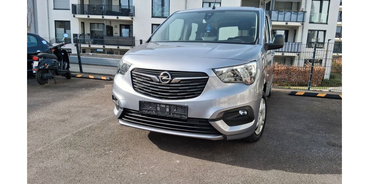 Opel Combo 189.000 km 8.600 &euro; solingen 42697