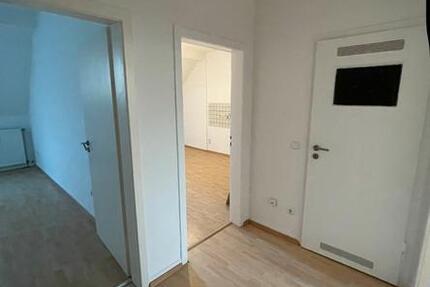 Wohnung Gelsenkirchen Gelsenkirchen-Mitte - 2 Zimmer, 52 m&sup2;, 390&euro; | Angebot:26397828