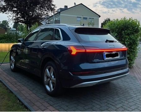 Audi e-tron 102.700 km 25.900 &euro; Schalksmühle 58579