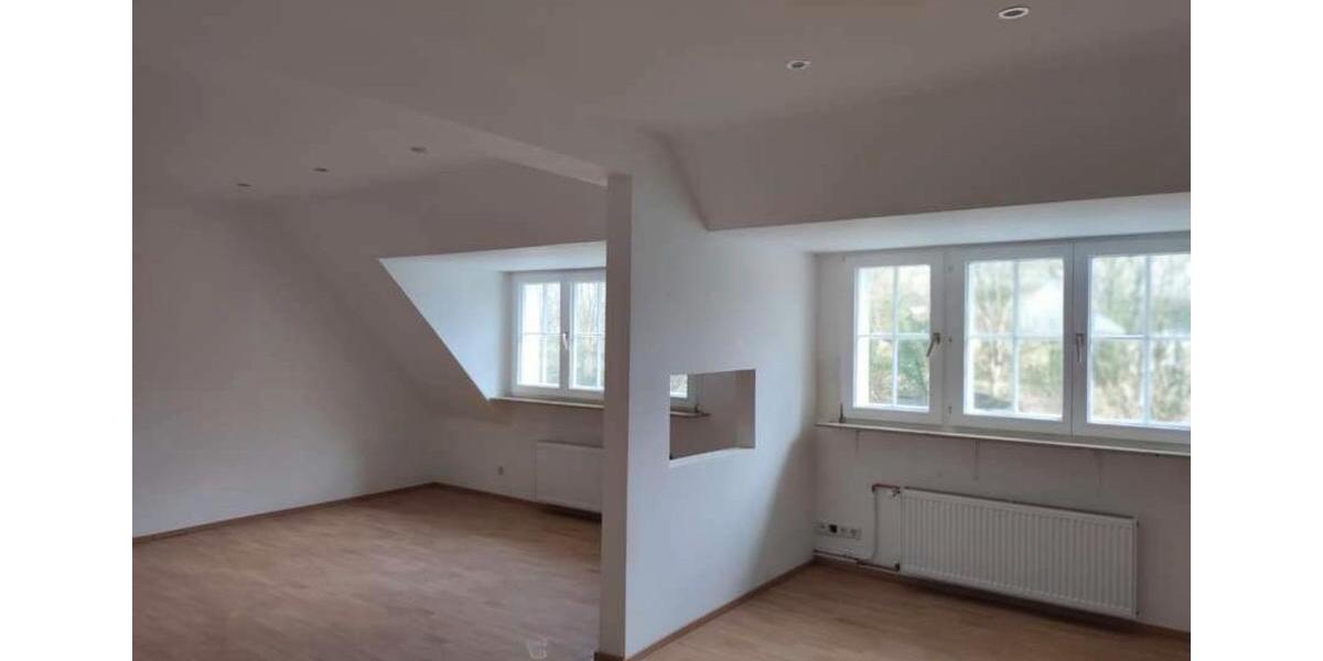 Dachgeschoßwohnung Wuppertal Gemarkung Langerfeld - 3 Zimmer, 76 m&sup2;, 500&euro; | Angebot:26381665