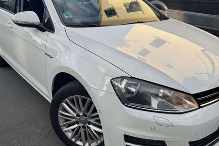 VW Golf 141.000 km 8.999 &euro; Dortmund 44388