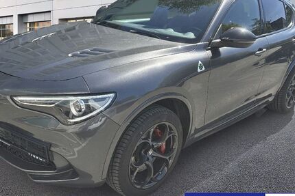 Alfa Romeo Stelvio 48.589 km 48.888 &euro; Solingen 42655
