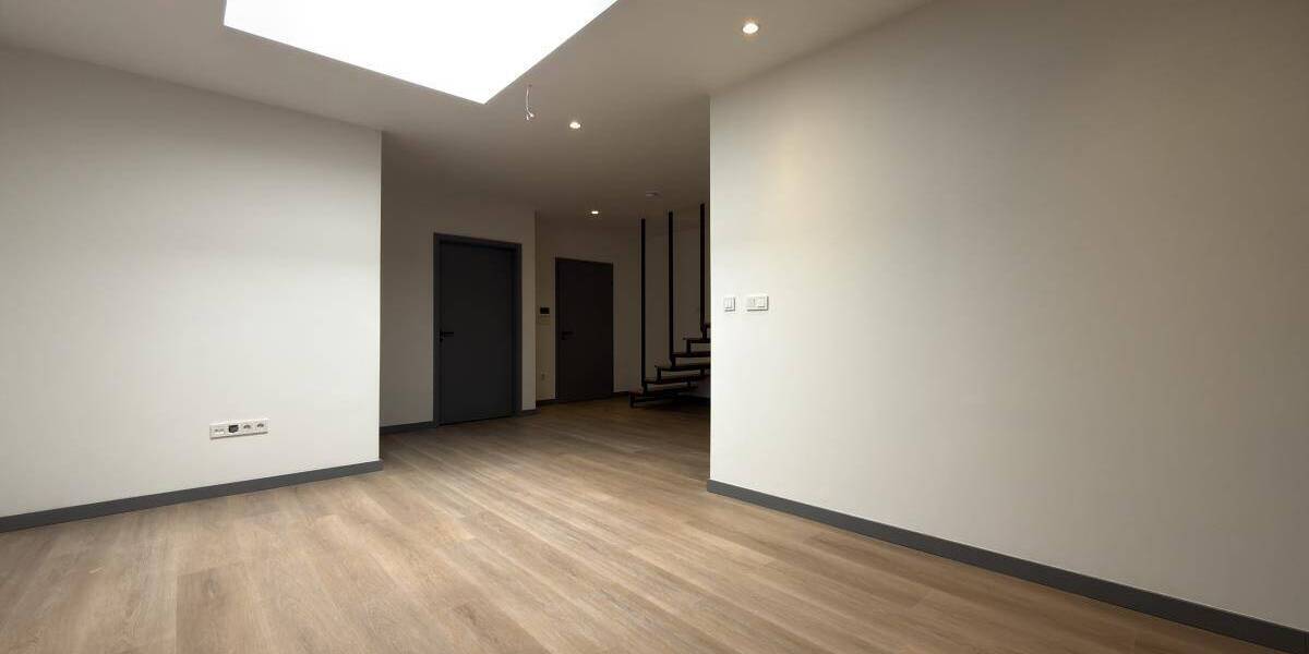 Etagenwohnung Oberhausen Altstadt-Süd - 2 Zimmer, 115 m&sup2;, 1.285&euro; | Angebot:26029693
