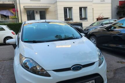 Ford Fiesta 146.000 km 2.190 &euro; Essen 45128
