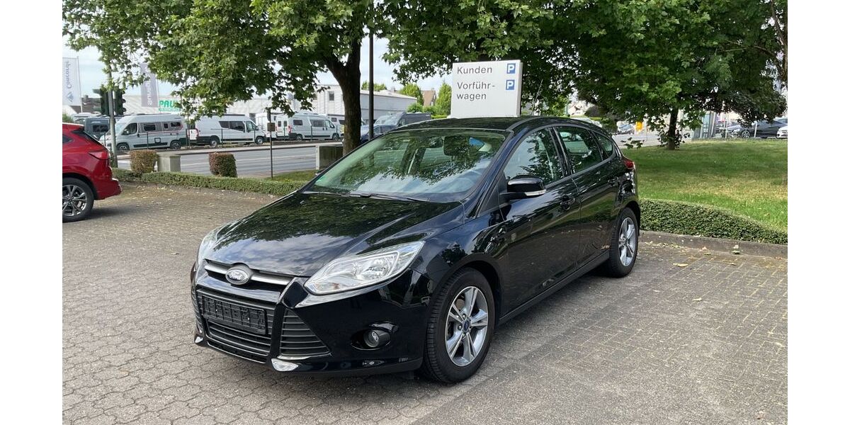Ford Focus 23.857 km 8.400 &euro; Remscheid 42857
