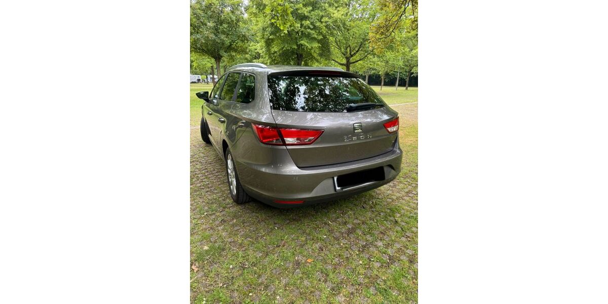 Seat Leon 104.142 km 7.499 &euro; Gladbeck 45964