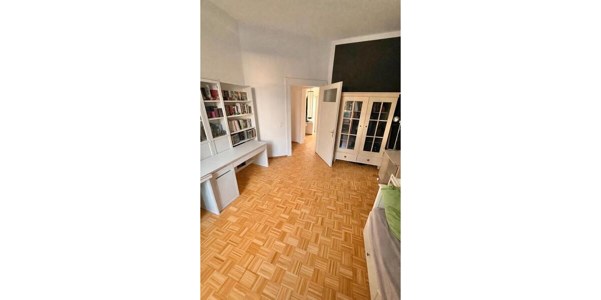 Etagenwohnung Essen Huttrop - 4 Zimmer, 106 m&sup2;, 925&euro; | Angebot:26148558