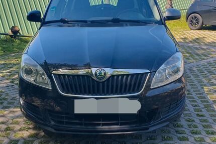 Skoda Fabia 202.000 km 2.400 &euro; Haan 42781
