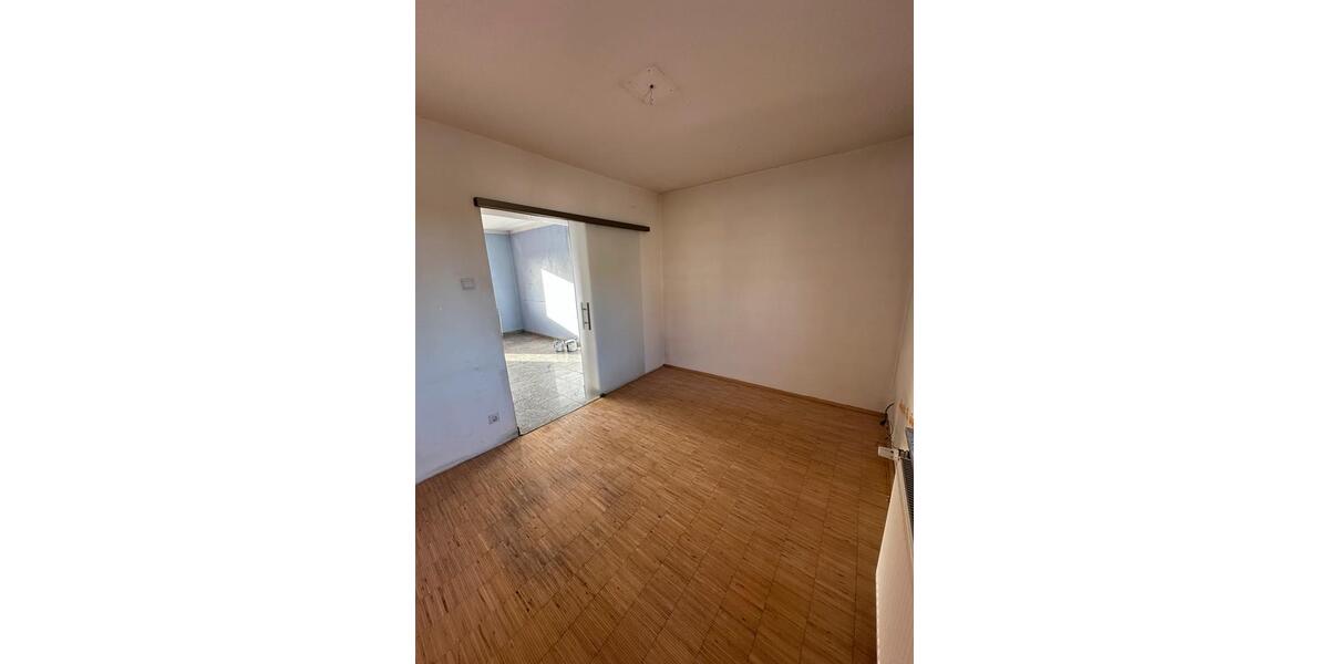 Etagenwohnung Dortmund Huckarde - 4 Zimmer, 100 m&sup2;, 1.100&euro; | Angebot:26139117