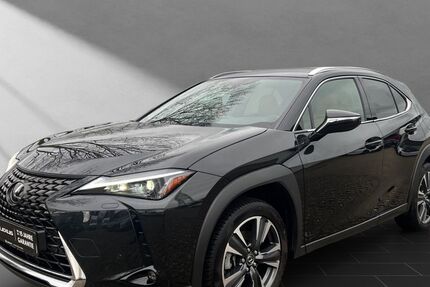 Lexus UX 21.240 km 29.450 &euro; Duisburg 47055
