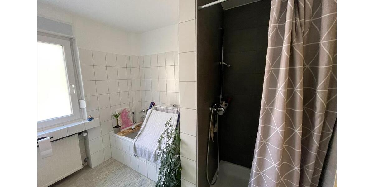 Etagenwohnung Bochum Laer - 3 Zimmer, 82 m&sup2;, 780&euro; | Angebot:26378944