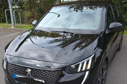 Peugeot 208 27.865 km 17.950 &euro; Remscheid 42859