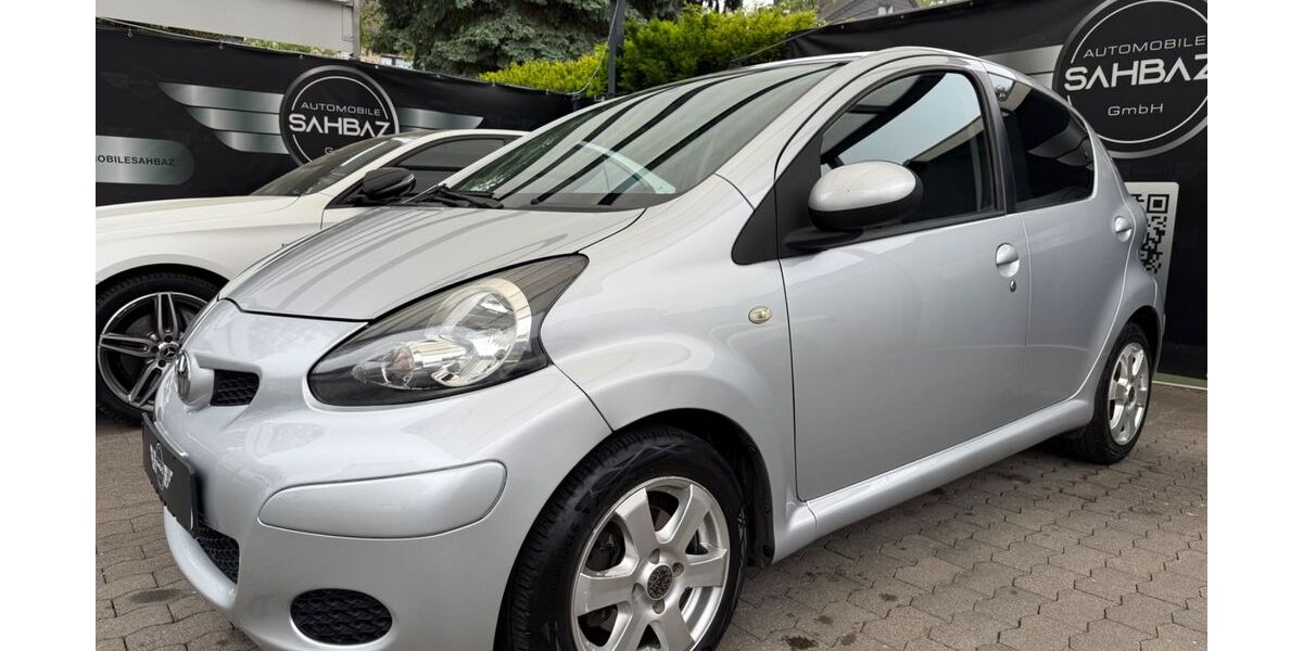 Toyota Aygo (X) 109.000 km 4.980 &euro; Herne 44649