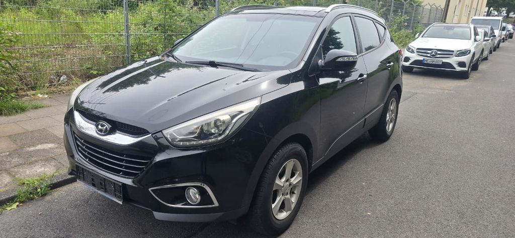 Hyundai ix35 157.000 km 5.500 &euro; Oberhausen 46047