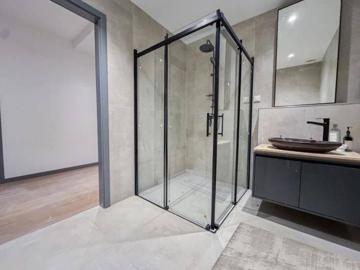 Etagenwohnung Oberhausen Altstadt-Süd - 2 Zimmer, 127 m&sup2;, 1.050&euro; | Angebot:26929888