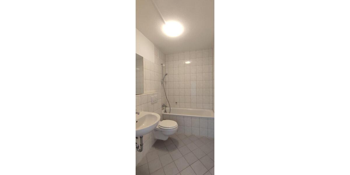 Dachgeschoßwohnung Dortmund Hombruch - 3 Zimmer, 80 m&sup2;, 824&euro; | Angebot:26222263
