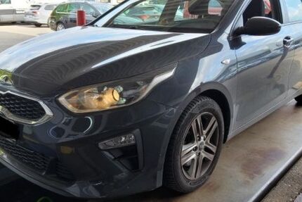 Kia ceed / Ceed 34.920 km 13.950 &euro; Essen 45307