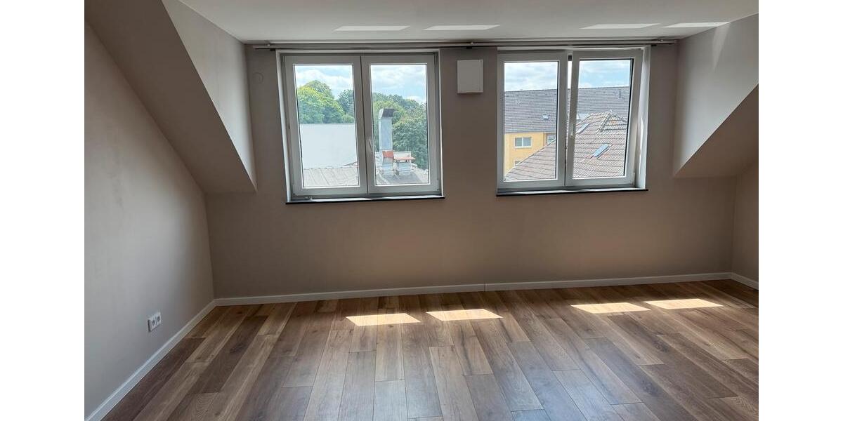 Reihenhaus Solingen Mitte - 5 Zimmer, 145 m&sup2;, 2.050&euro; | Angebot:26409448