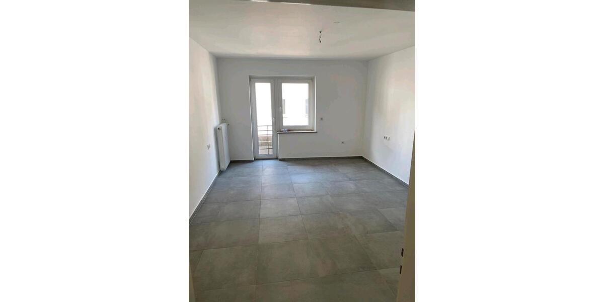 Etagenwohnung Remscheid - 2 Zimmer, 67 m&sup2;, 535&euro; | Angebot:26356330
