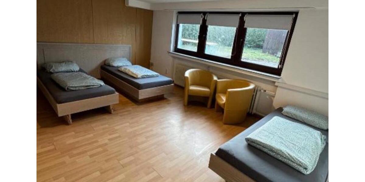 Etagenwohnung Remscheid Lüttringhausen - 2 Zimmer, 60 m&sup2;, 11&euro; | Angebot:25512272