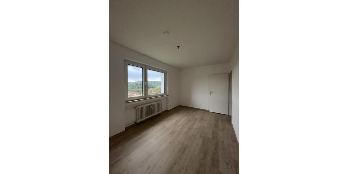 Etagenwohnung Velbert Langenberg - 3.5 Zimmer, 84 m&sup2;, 619&euro; | Angebot:26290032