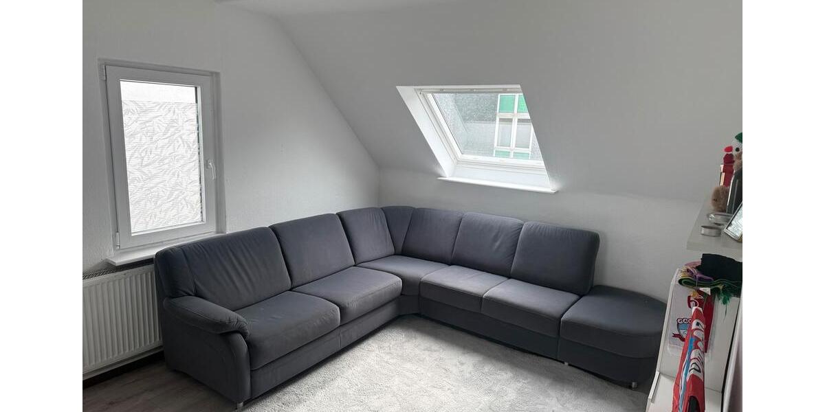 Dachgeschoßwohnung Remscheid Lüttringhausen - 4 Zimmer, 72 m&sup2;, 860&euro; | Angebot:26120902