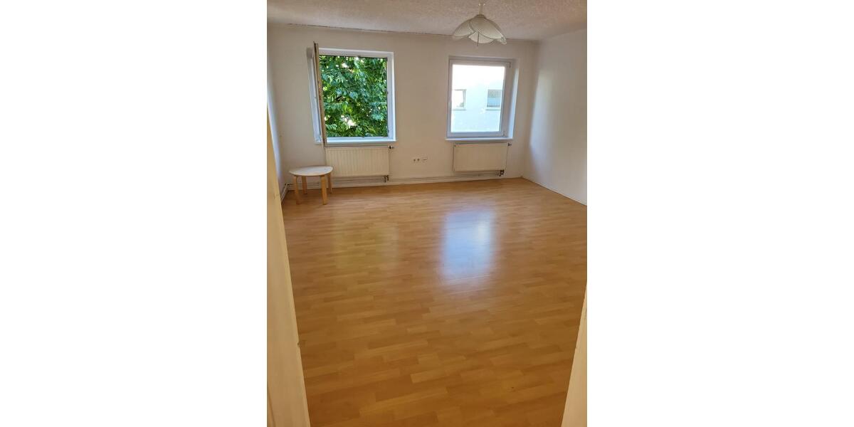 Etagenwohnung Solingen Mitte - 2 Zimmer, 65 m&sup2;, 650&euro; | Angebot:26387860