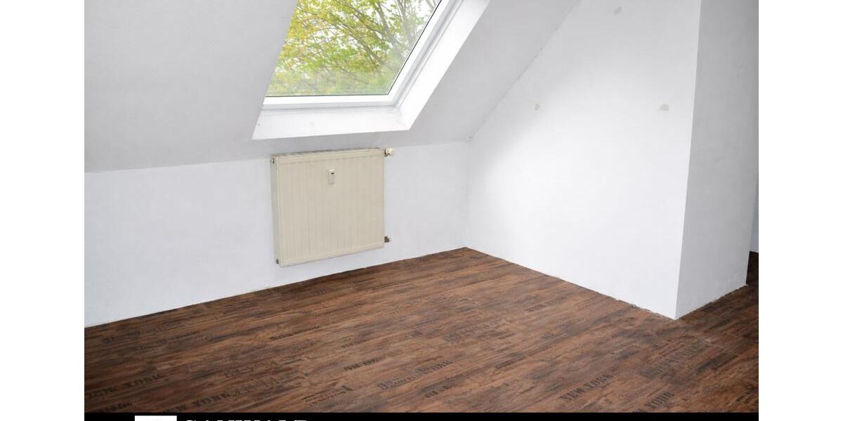Dachgeschoßwohnung Essen Frillendorf - 3.5 Zimmer, 42 m&sup2;, 350&euro; | Angebot:26025407