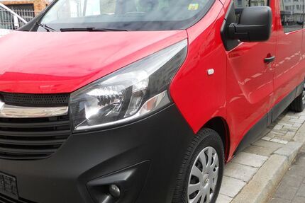 Opel Vivaro 292.300 km 9.600 &euro; Essen 45145