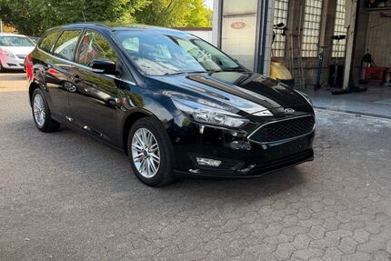 Ford Focus 129.000 km 7.980 &euro; Essen 45141