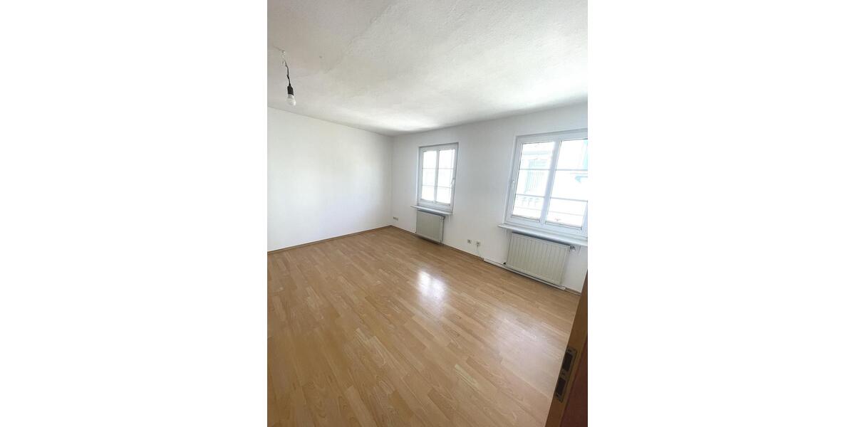 Etagenwohnung Schwelm - 4 Zimmer, 90 m&sup2;, 900&euro; | Angebot:26368658