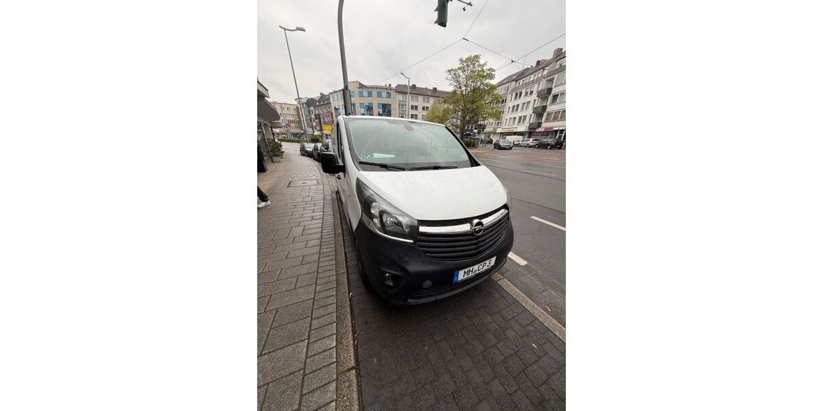Opel Vivaro 91.000 km 8.500 &euro; Mülheim an der Ruhr 45481