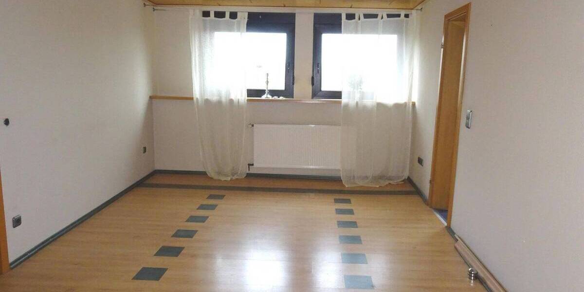 Etagenwohnung Bottrop Eigen - 4 Zimmer, 140 m&sup2;, 1.050&euro; | Angebot:26787430